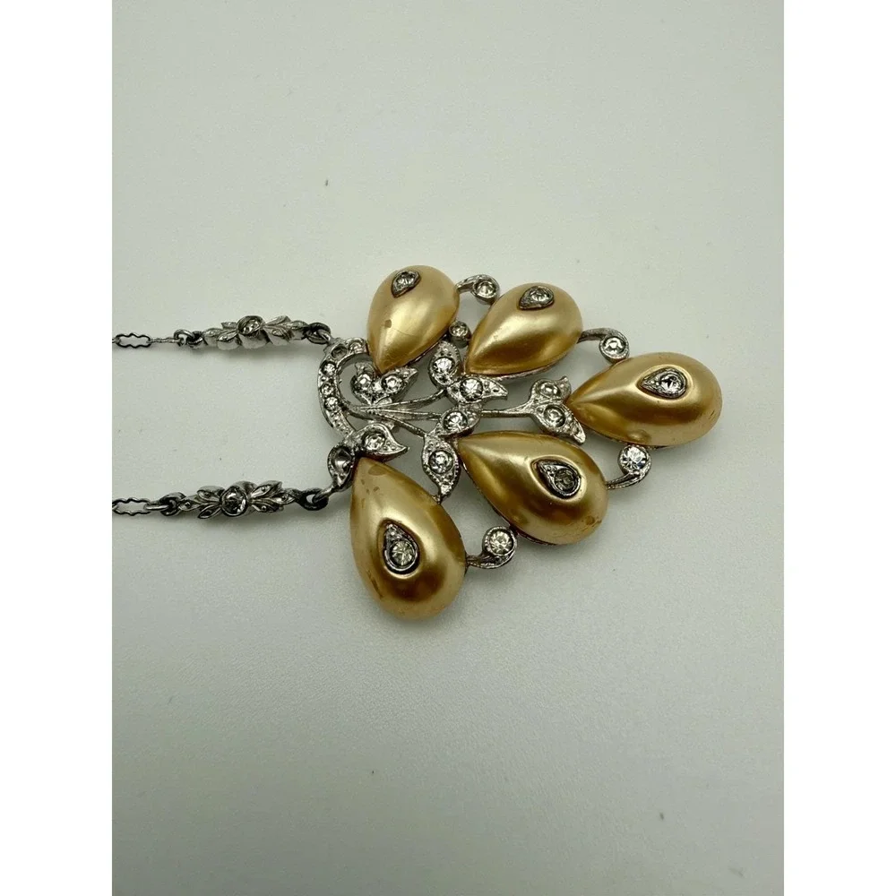 1930'S Crown Trifari rhodium necklace faux pearl floral pendant SIGNED read !